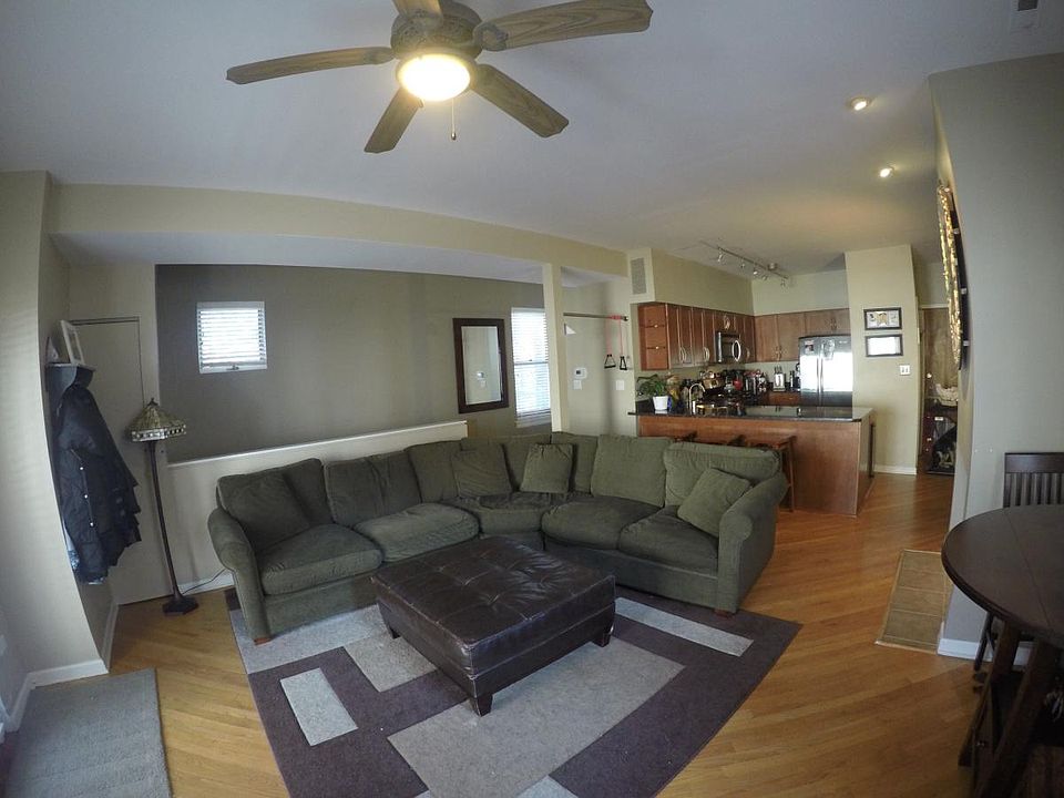 1st image of 3142 N Southport Ave