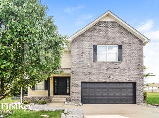 900 Fisher Ct, Clarksville, TN 37042
