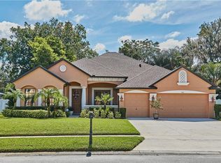 900 Country Charm Cir, Oviedo, FL 32765