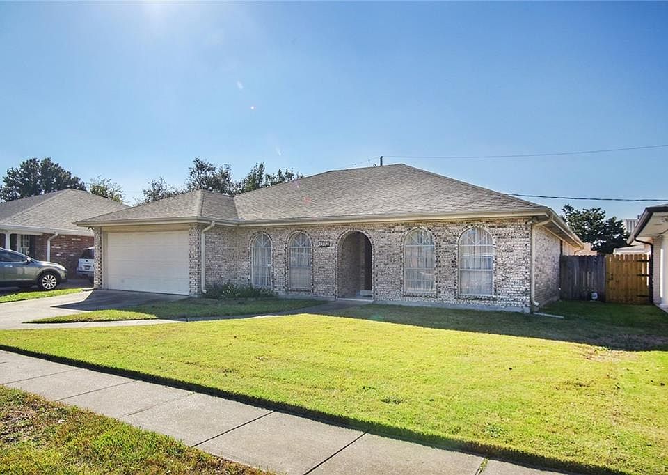 1st image of 3532 Clifford Dr