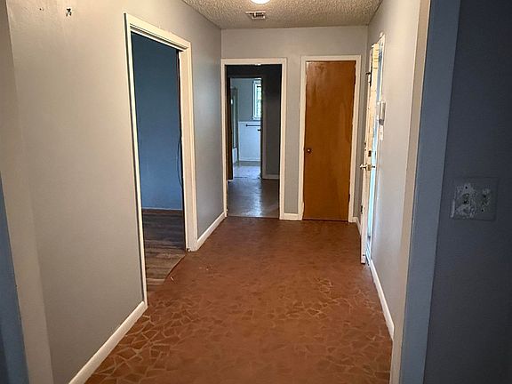 3rd image of 3 Mockingbird Ln