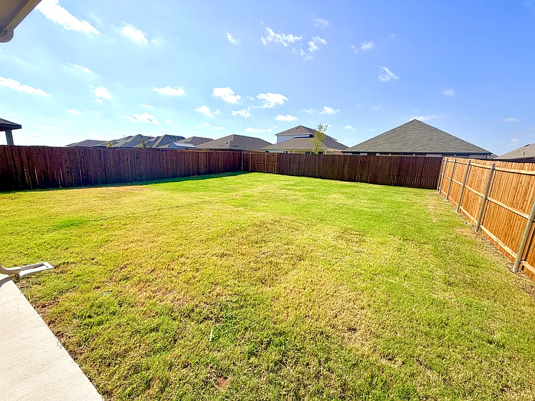 1609 Gulin St — Photo 40