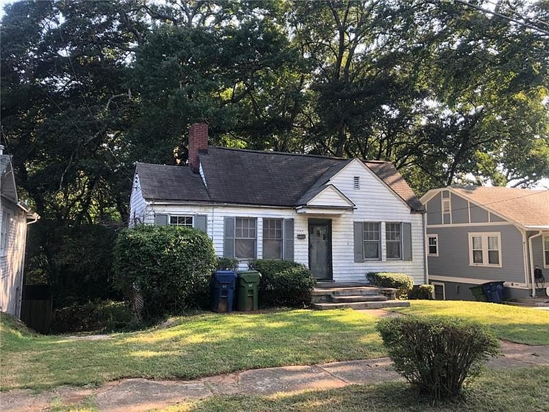 2nd image of 1101 Boulevard Dr SE