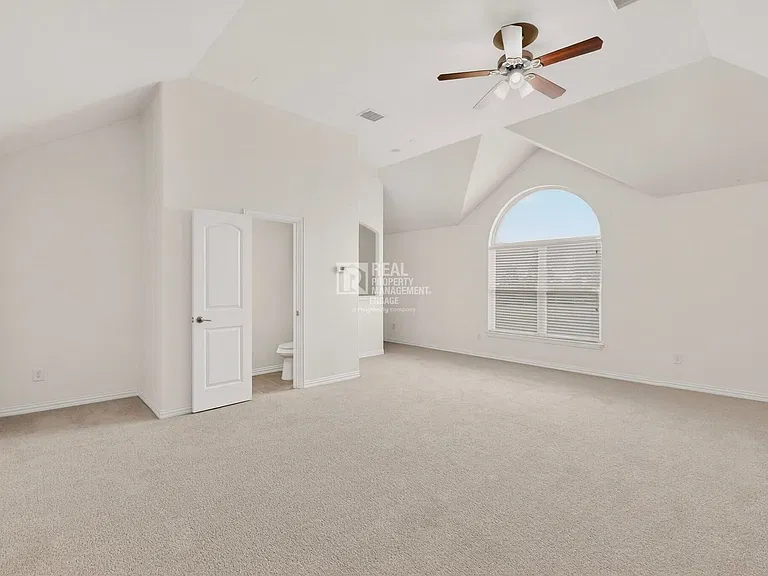 963 Cougar Dr — Photo 38