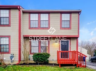 4037 Forest Edge Dr, Columbus, OH 43230