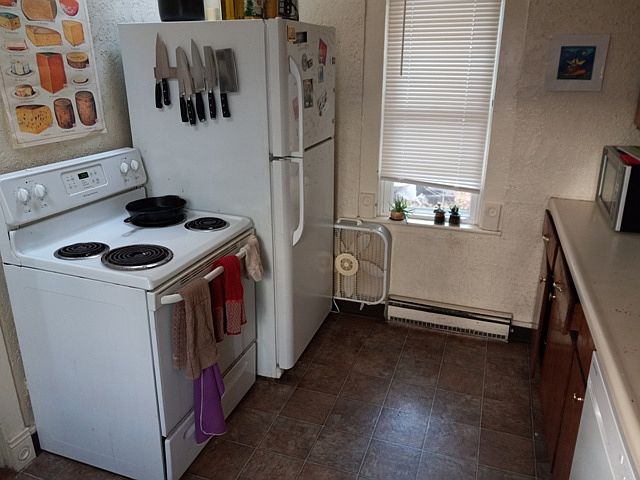 2537 Spruce Street #1 - kitchen appliances