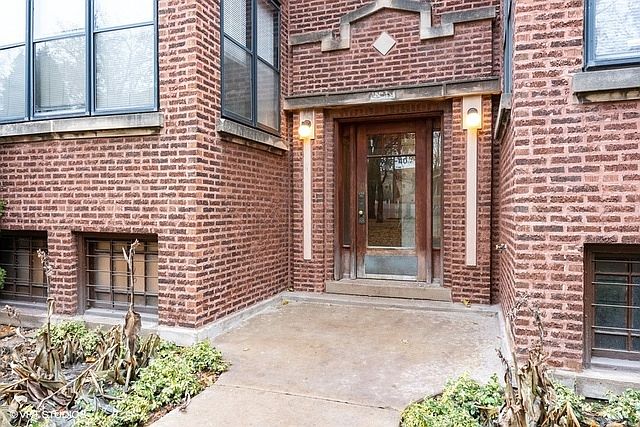 1st image of 1940 W Farwell Ave #2E
