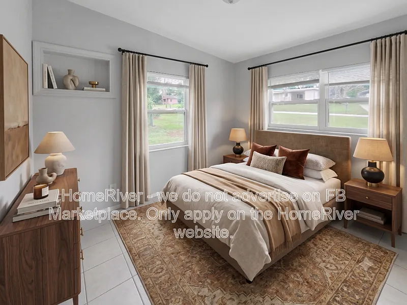 3 bed, 1.0 bath, 960 sqft, $1,580 — Photo 4