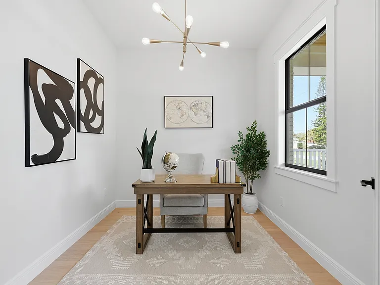 920 W Alfred St — Photo 8
