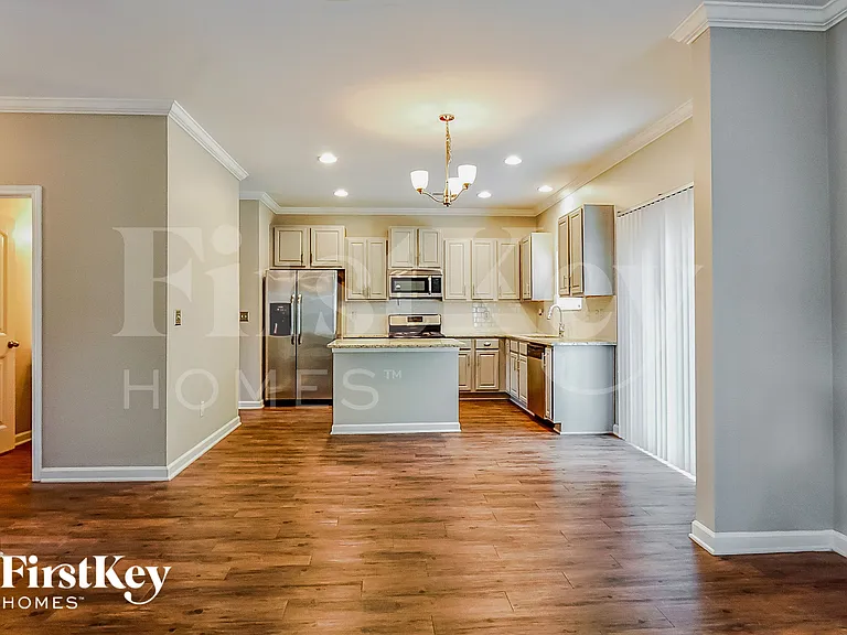 326 Chapel Hill Trl — Photo 4