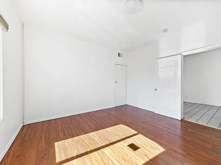 511 Echandia St #1/2 — Photo 12