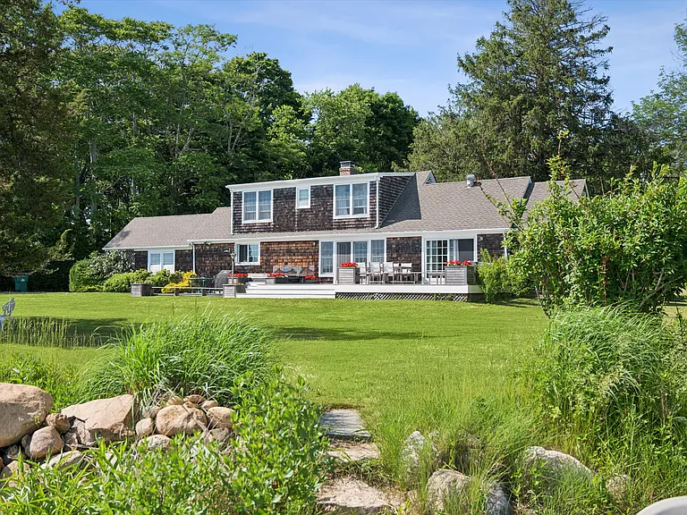 69 Ferry Rd — Photo 10