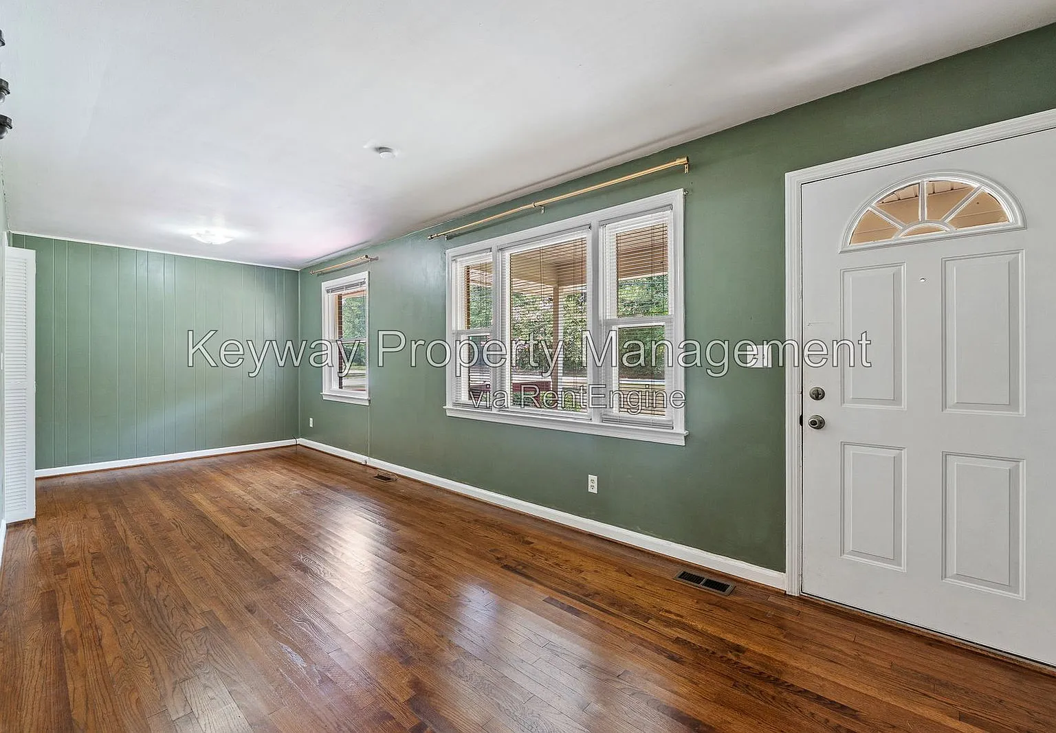 3 bed, 2.0 bath, 1225 sqft, $1,450 — Photo 3