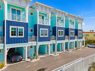11719 1st St E, Treasure Island, FL 33706