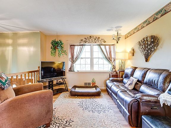 2nd image of 6407 May Blvd