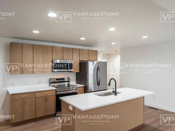 3010-3012 Woodward Way, De Pere, WI