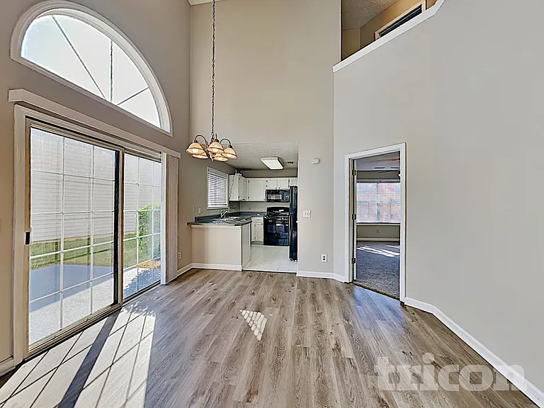 4242 Tenneyson Ln — Photo 4