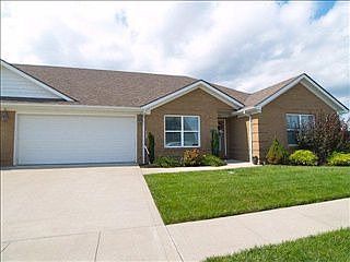 2nd image of 100 Battlefield Cir #B
