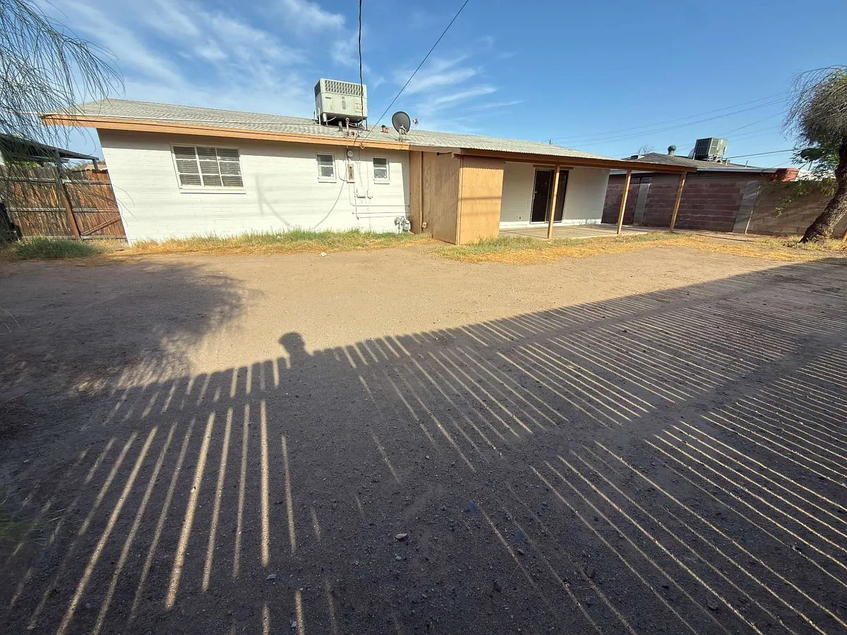 7010 N. 34th Ave. — Photo 3