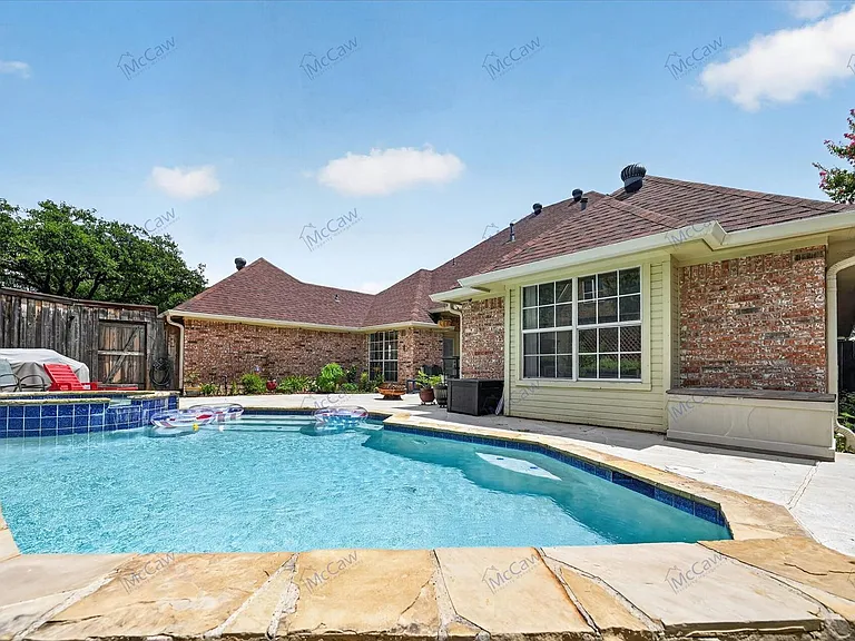 2061 Le Mans Dr — Photo 33
