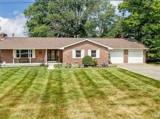 2105 Cheviot Hills Dr, Springfield, OH 45505