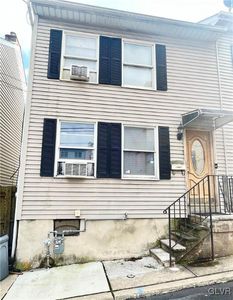 681 Pearl St, Easton, PA, 18042