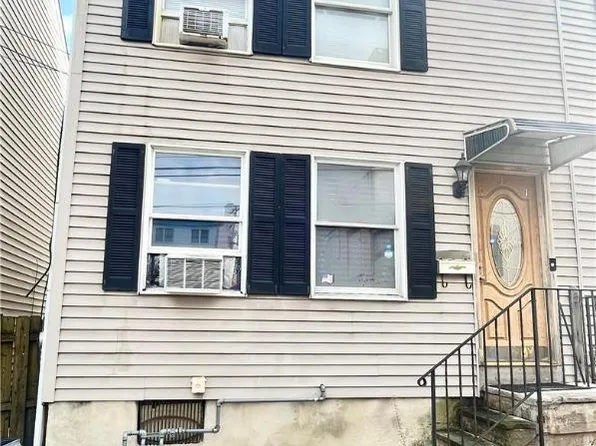 681 Pearl St, Easton, PA 18042
