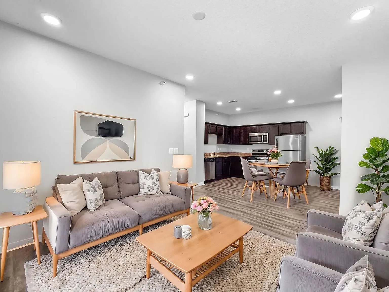 Johnston Gardens Apartments — Photo 3