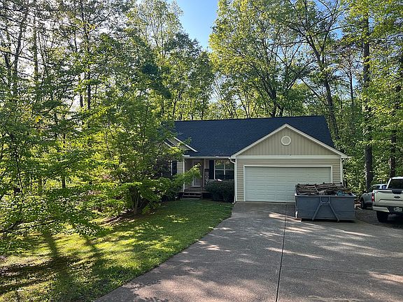 5th image of 1218 Roundtop Rd
