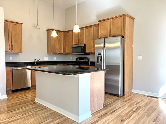 5th image of 193 79th St