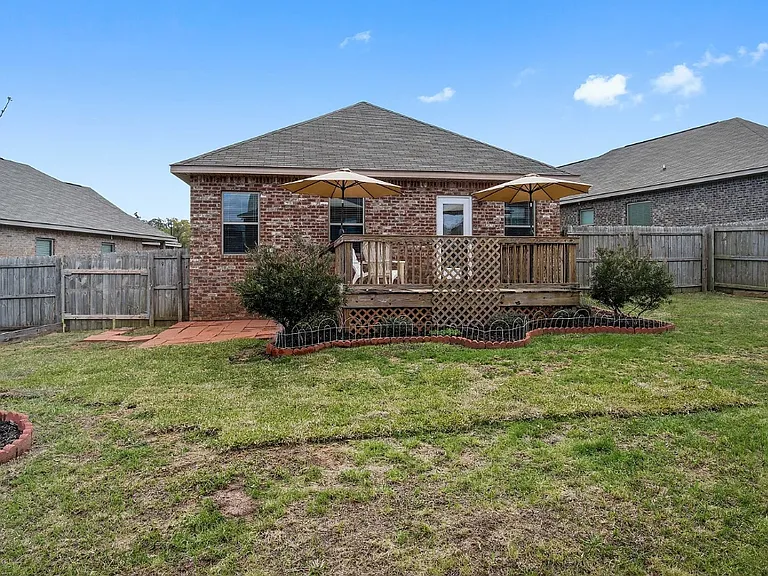 2492 Bentridge Dr W — Photo 24