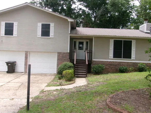 106 Hargett St, Daleville, AL 36322