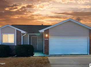 2021 Folkways Blvd, Lincoln, NE 68521