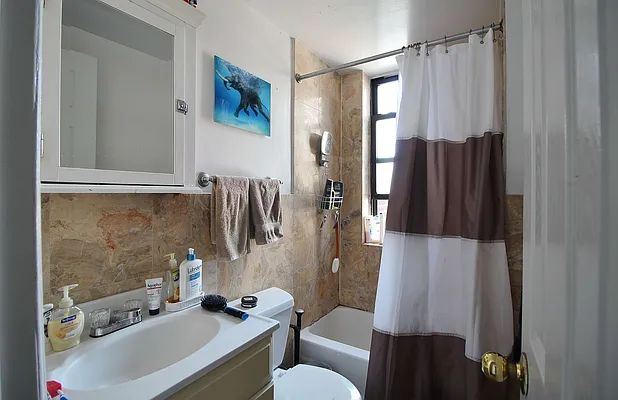 Rented by Julianna Realty Corp | media 24