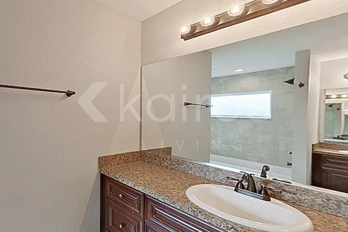 5623 NW 55th Ave — Photo 13