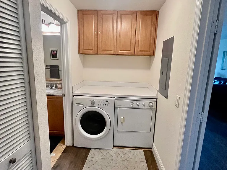 370 Golfview Rd #302 — Photo 16