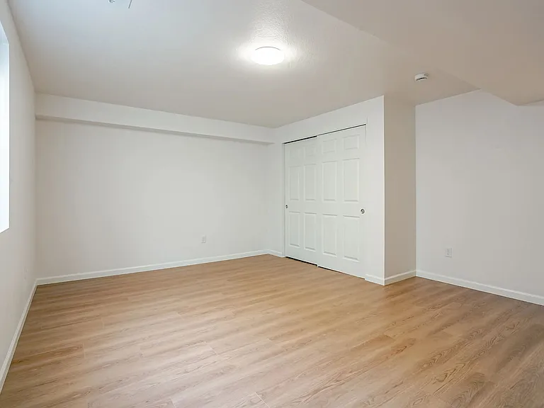 5178 N Netherland St — Photo 36
