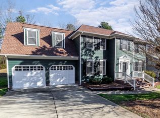 203 Youngsford Ct, Cary, NC 27513