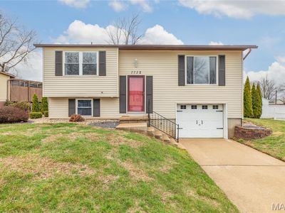 7732 Nightingale Ln, Godfrey, IL, 62035