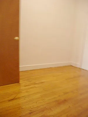 Rented by Glasser Realty LLC | media 6