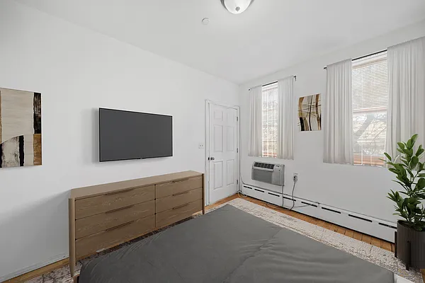 Rented by Vector New York, LLC | media 3