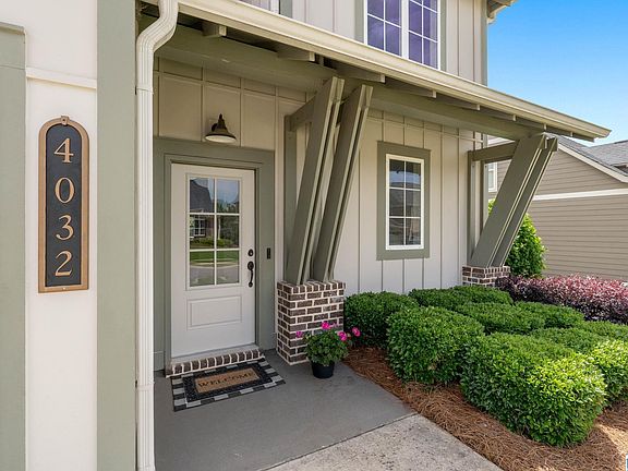 3rd image of 4032 Olivia Rd