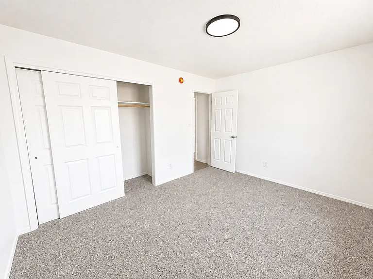 4201 Arctic St — Photo 7
