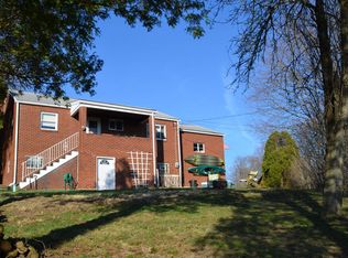 382 Monroe Ave, Leechburg, PA