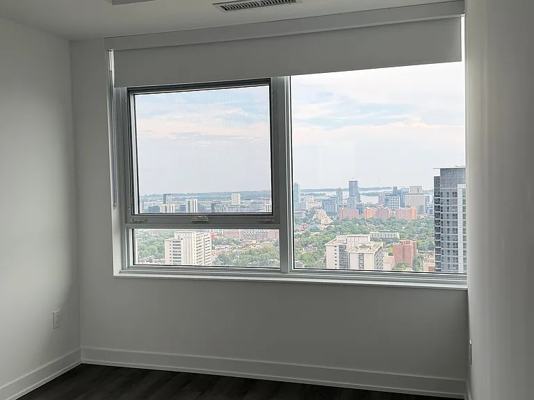 609 Sherbourne St #4401 — Photo 9
