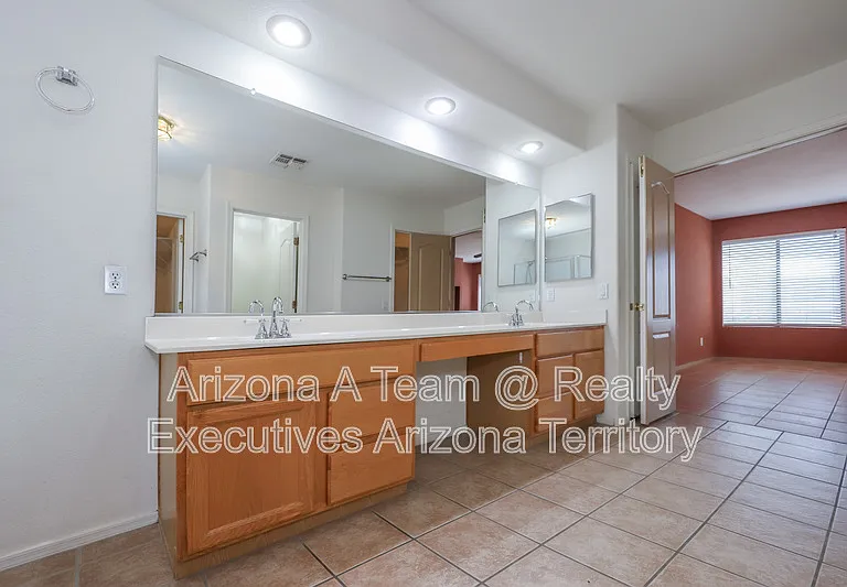 831 S Rincon Rising Rd — Photo 14