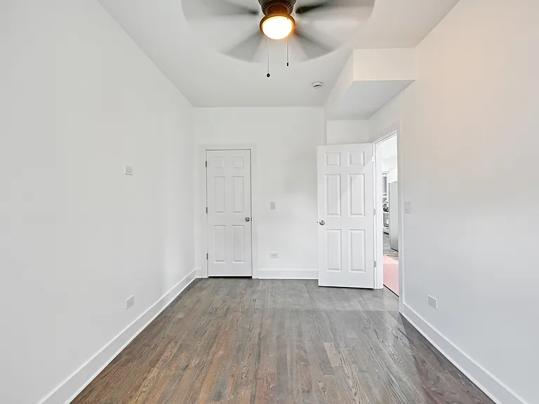 4732 W Monroe St #2 — Photo 12