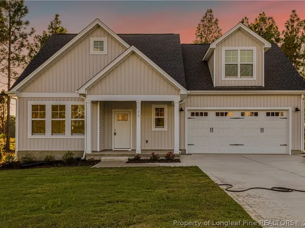 75 N Rabbit Run Dr, Smithfield, NC 27577
