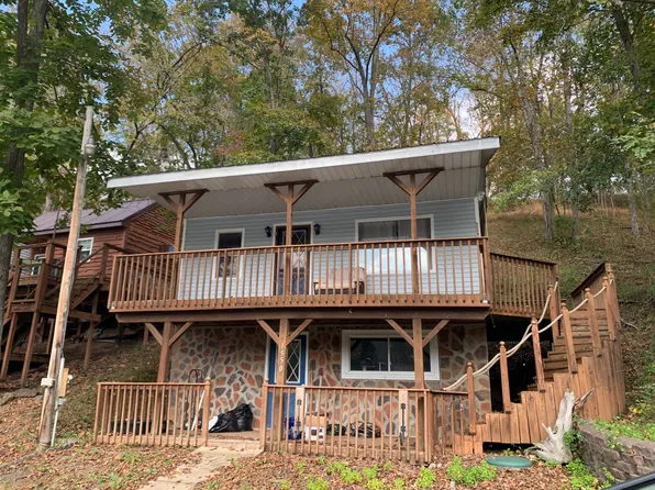 1550 Crystal Lake Rd, West Union, WV 26456