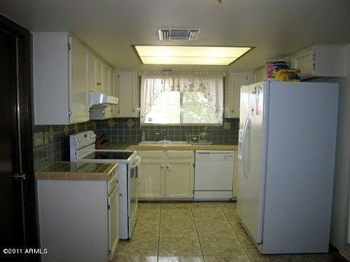 4th image of 6615 E Jasmine St